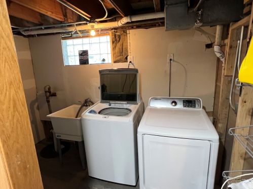 161 146 St, Chicago IL 60827-2715 exterior