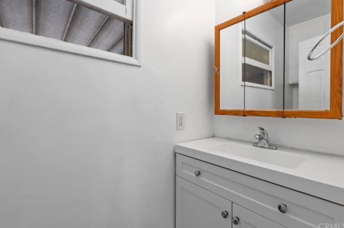 10453 Ives St, Bellflower CA 90706-4126 exterior