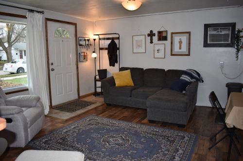 3156 83rd St, Milwaukee, WI 53219-0035