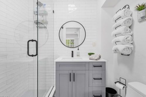 2917 Poplar St, Naples FL exterior