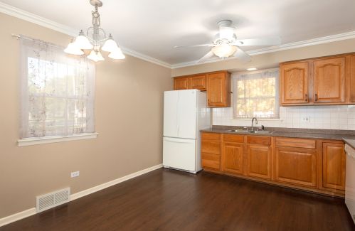 1411 Clement St, Joliet IL 60435-1718 exterior