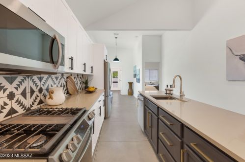 930 8th Ave, Tucson AZ  85701-3014 exterior