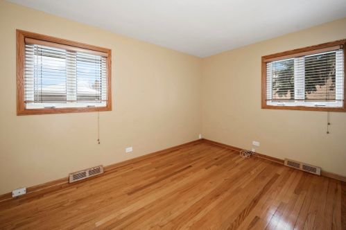 7619 Argyle St, Chicago IL 60640-3307 exterior