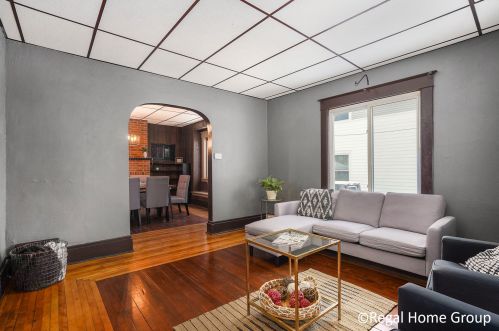 328 Valley Ave, Grand Rapids MI 49504-5471 exterior