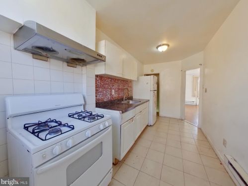 1301 Magee, Philadelphia PA 19111-4915 exterior