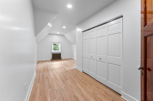 5325 Wilkins Ave, Pittsburgh PA  15217-1022 exterior