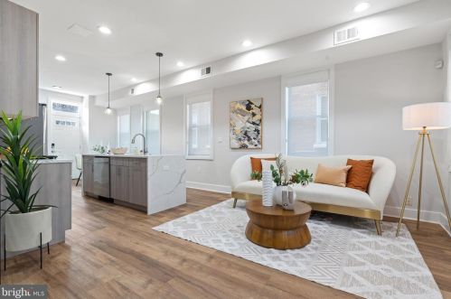 610 Roxboro Pl, Washington DC  20011-1254 exterior