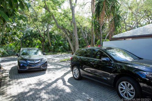 5278 Boca Marina Cir, Boca Raton, FL 33487-5247