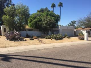 3023 Sahuaro Dr, Phoenix AZ  85029-4240 exterior