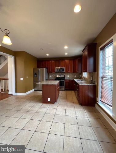 3269 Fort Lincoln Dr, Washington DC  20018-4316 exterior