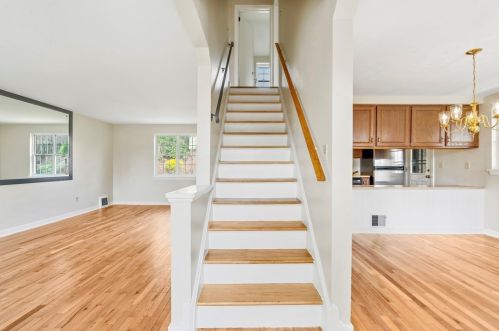 297 Barclay Ave, Pittsburgh, PA 15221-4031