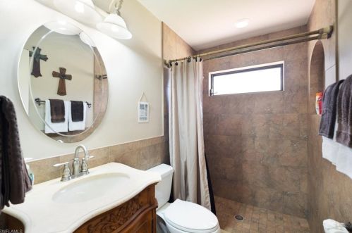 6210 Napa Wood Way, Naples FL 34116-3866 exterior