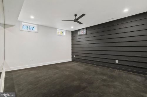 1520 Brookhaven Dr, Mc Lean VA  22101-4127 exterior