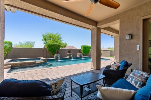 4719 Culpepper Dr, Phoenix AZ  85087-3068 exterior