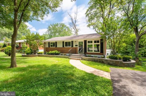 6369 Edsall Rd, Alexandria VA  22312-2614 exterior