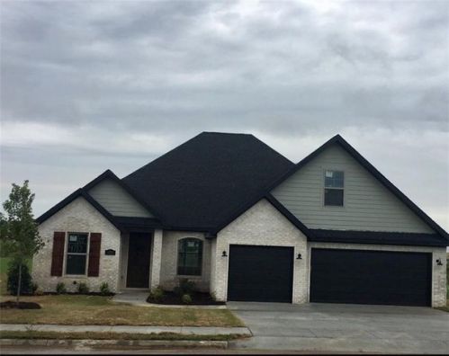 470 Ranalli Ave, Springdale, AR 72762