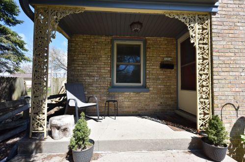 1214 Roadsmeet St, Milwaukee WI  53212-2646 exterior