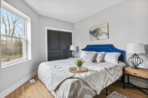 4647 Lawler Ave, Chicago IL  60638-2009 exterior