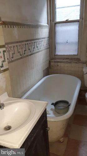 204 Spg St, Trenton NJ 08618-4611 exterior