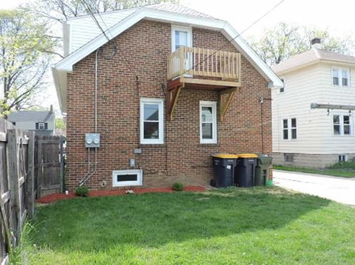 2231 82nd St, Milwaukee WI  53219-1733 exterior