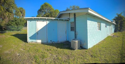 607 24th St, Fort Pierce, FL 34950-6025