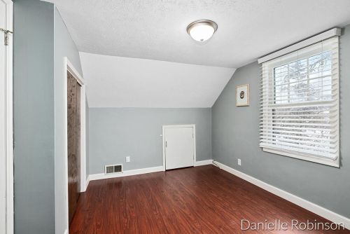 1221 Whitmore Ave, Grand Rapids MI 49504-2446 exterior