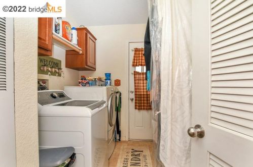 71 A St, Concord CA 94520-5304 exterior