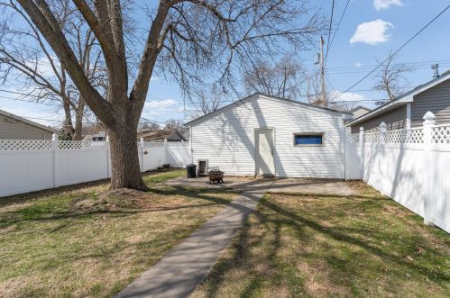 352 8 Ave, South Saint Paul MN 55075-2510 exterior