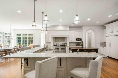 4968 Long Is Dr, Atlanta GA 30327-4904 exterior