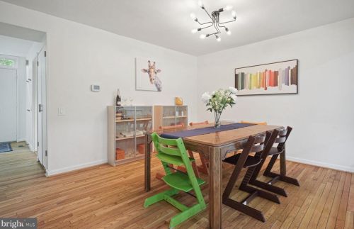 862 New Mark Esplanade, Rockville MD 20850-2736 exterior