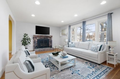 401 Massachusetts Ave, North Andover MA 01845-4340 exterior