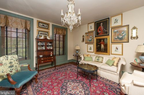 302 2nd St, Philadelphia PA 19148-1945 exterior