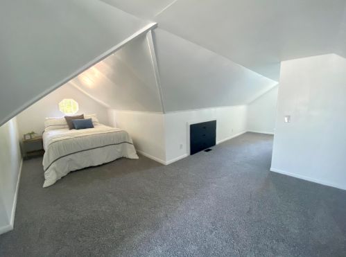 1022 Den Hertog St, Wyoming MI 49509-2822 exterior