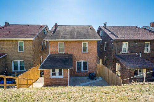 1417 Bellaire Pl, Pittsburgh PA 15226-1907 exterior