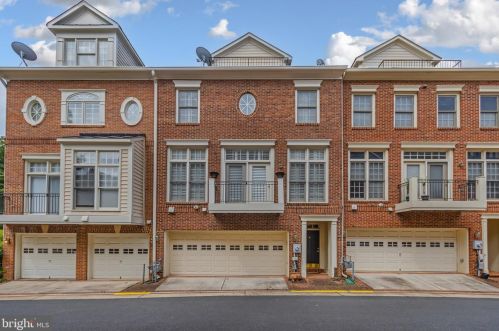 1625 Seneca Ave, Mc Lean VA  22102-2941 exterior