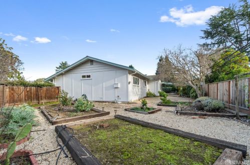 1678 Pepperwood Ct, Concord CA  94521-1126 exterior