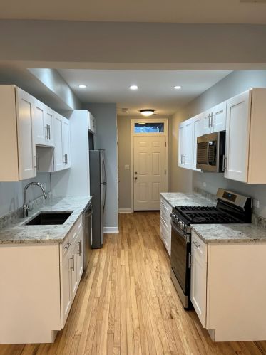 6508 Richmond St, Chicago, IL 60645-4238