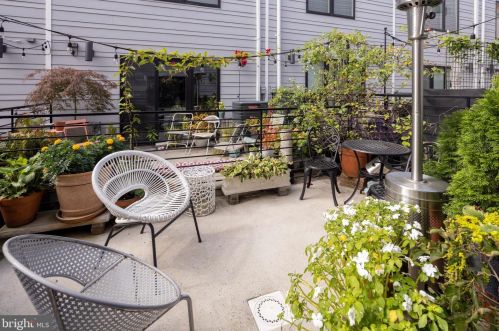 1506 Hancock St, Philadelphia PA 19133-3720 exterior