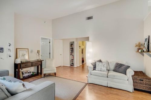 1585 Marlbrook Dr, Atlanta GA 30307-1719 exterior