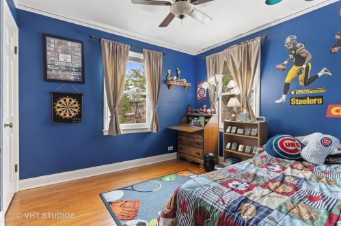 5712 Kenneth Ave, Chicago IL 60646-5907 exterior