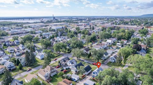 518 42nd Ave, Duluth MN 55804-2127 exterior