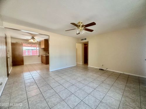 5664 Eastland St, Tucson AZ  85711-5115 exterior