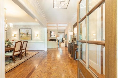 5250 Long Island Dr, Atlanta, GA 30327-4910