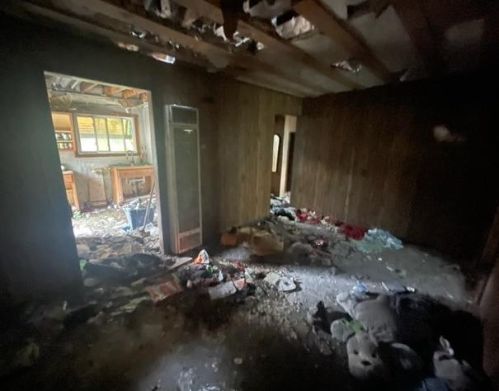 2406 Durbin St, Gary IN 46406-1602 exterior