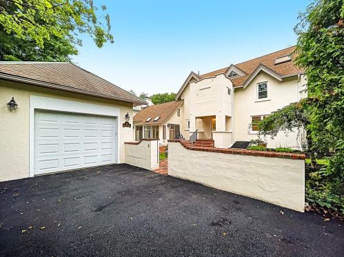 74 Forest Glen Rd, Springfield MA  01106-1115 exterior