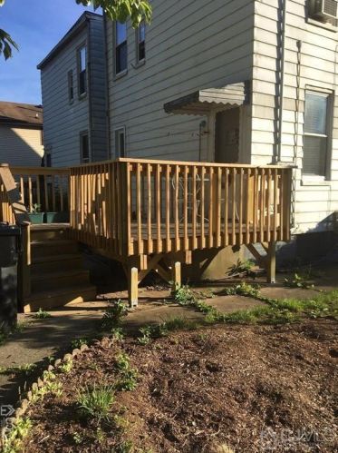 203 Cedar Ave, New Brunswick NJ  08904-2141 exterior