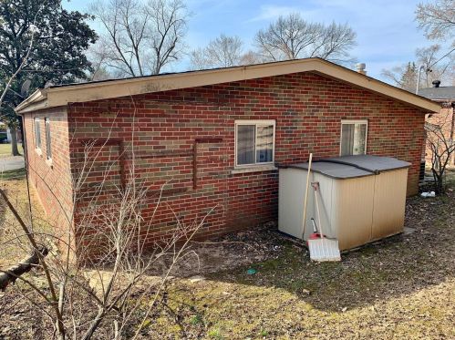 1328 Mendell Dr, Saint Louis MO 63130-1516 exterior