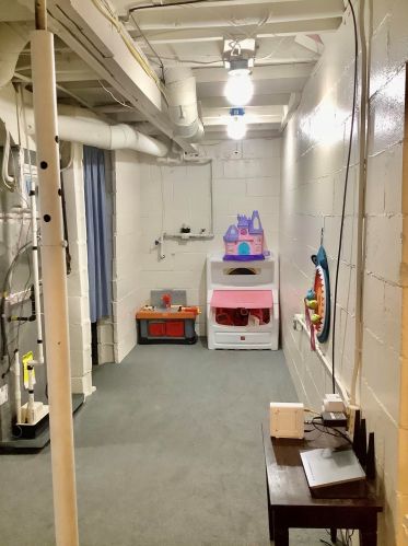 2464 Cutler Ave, Meskegon MI  49441-1274 exterior