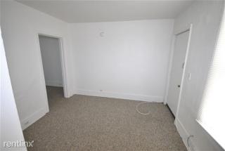 553 4th Ave, Ann Arbor MI  48104-2995 exterior