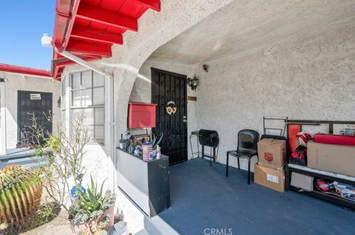 16415 Cornuta Ave, Bellflower CA  90706-4801 exterior